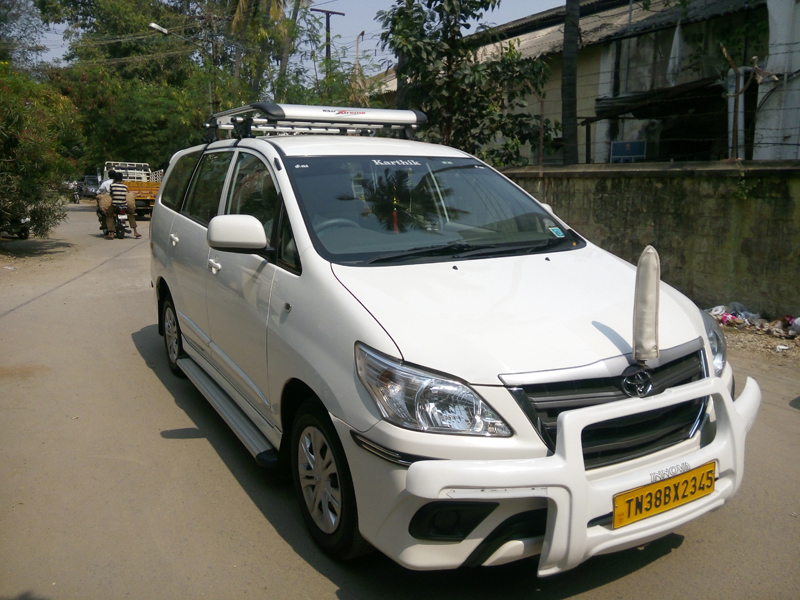 Karthik Travels van